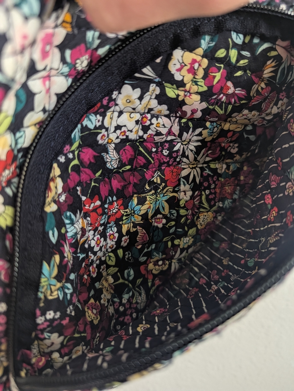 Vera Bradley Signature Cotton Large Cosmetic Organizer Bag Itsy Ditsy Pattern - Picture 4 of 5